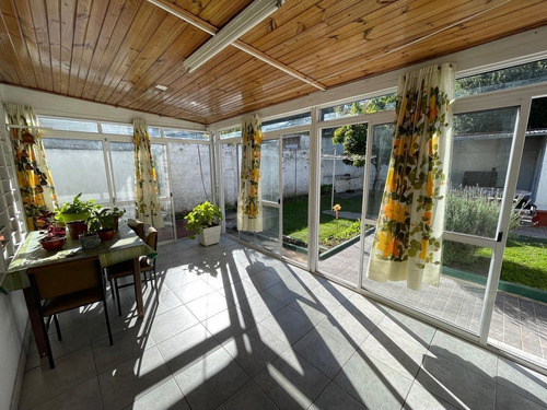 Imagen 8 de 13 de Venta Casa Sobre 260 M2 - Moreno Sur