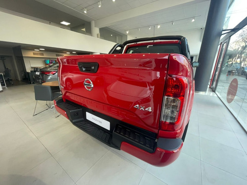 Imagen 12 de 25 de Nissan Frontier 2023 2.3bt X-gear 4x4 At L22