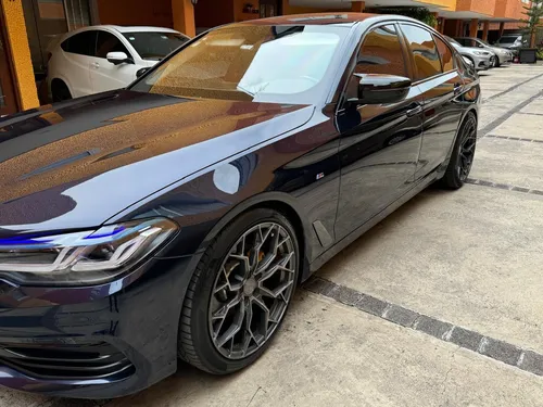 BMW Serie 5 2.0 530ia Sport Line At