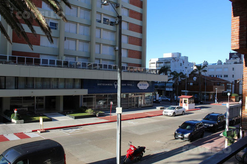Local - Península
