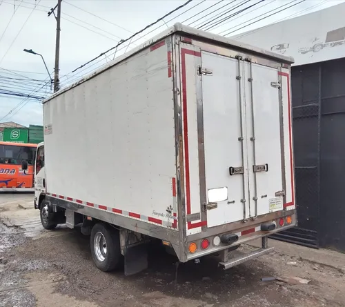 Camion Chevrolet Npr Furgon Aislado Modelo 2013