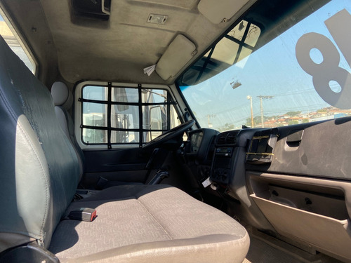 Imagem 3 de 4 de Vw 10160 Chassi Ano 17*18