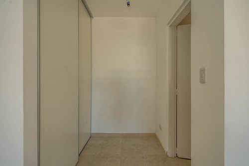 Departamento 2 Ambientes. Vista Abierta.