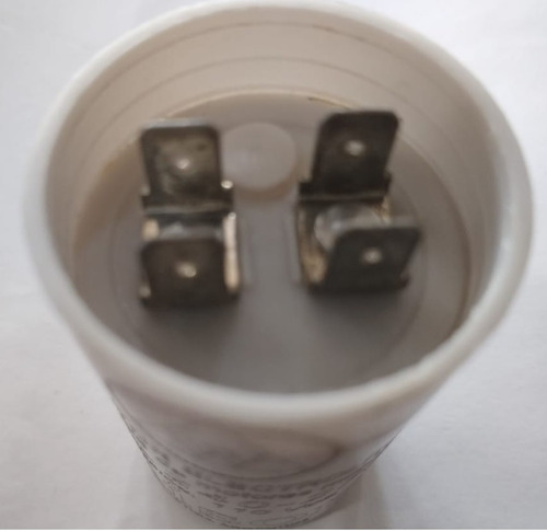 Imagen 2 de 6 de Capacitor Arranque 210-240uf Motor Electrico Monofasico