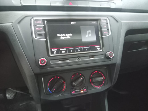 Imagen 12 de 25 de Volkswagen Saveiro Confort 2021