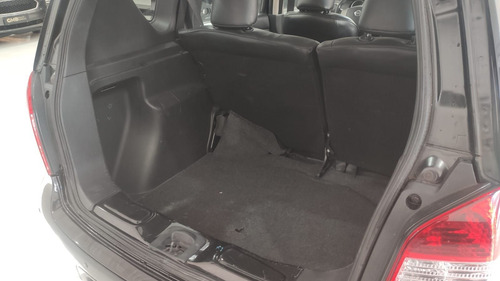 Imagem 9 de 10 de Nissan Livina Sl 1.8 16v Flex Fuel Aut. 2012/2013