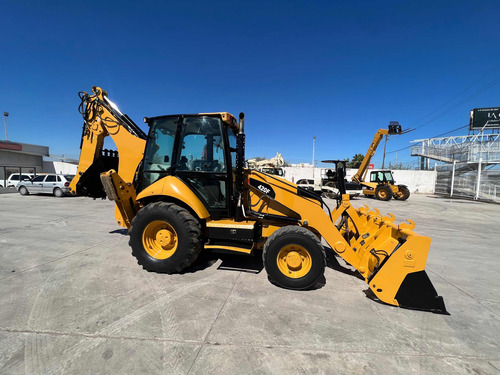 Retroexcavadora Caterpillar 420f 2015 Extencion 4x4 Kit