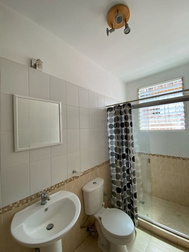 Casa Duplex Para Venta En Santa Paula #2369