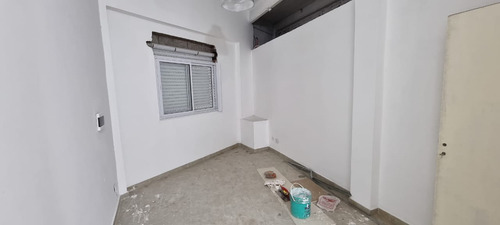 Alquilo En Palomar Departamento De 1 Ambiente 2do Piso F: 9345