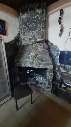 Casa Con Departamento Sobre En Ruta 25***