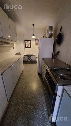 Imagen 4 de 7 de Oportunidad De Inversión, 4 Ambientes En Excelente Zona | - Martínez