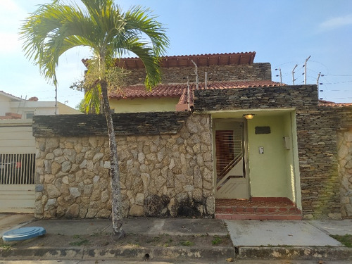 Se Vende Casa Altos De Guataparo Prc-014