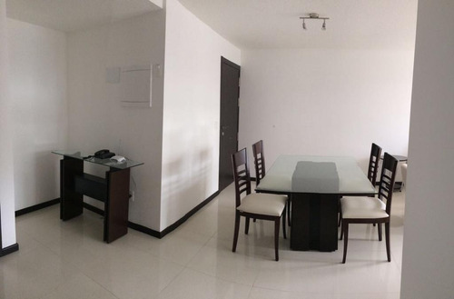 Imagen 4 de 13 de Excelente Apartamento En Edificio Stradivarius