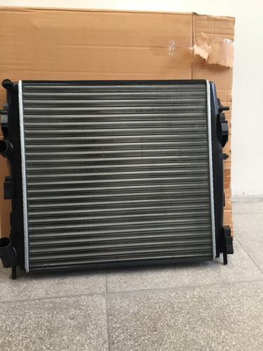 Radiador De Agua Kango 2015 Con Aire Nuevo Importado China