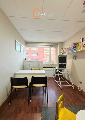 Arriendo Oficina En Edificio Plaza Oriente (107015)