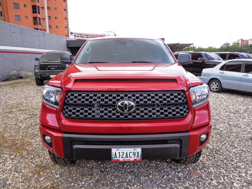 Imagen 2 de 18 de Toyota Tundra Sr5 Tss 2021 V8 4x4 Automático