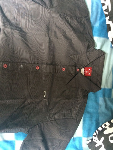 Imagen 3 de 3 de Camisa Oakley