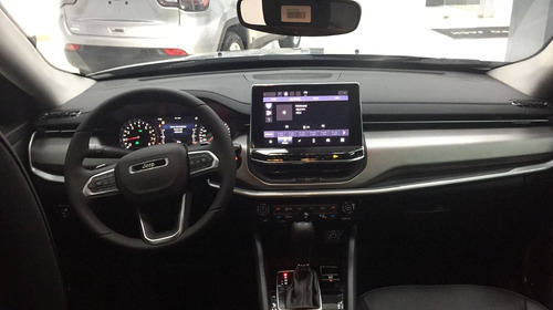 Imagen 9 de 16 de Jeep Compass 1.3t Longitude Plus At6 4x2
