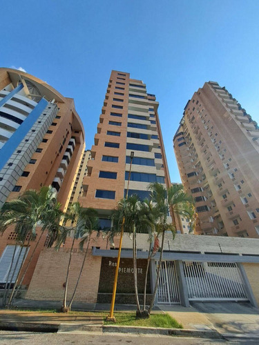 229826 Apartamento En Venta Amoblado En La Trigaleña Alta.