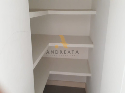 Imagem 9 de 10 de Barra Da Tijuca - Condomínio Sunplaza - Loja Frente - Com 37m2 De Piso E 18 M² De Jirau. Agende Uma Visita. - Loc5455m - 34847446