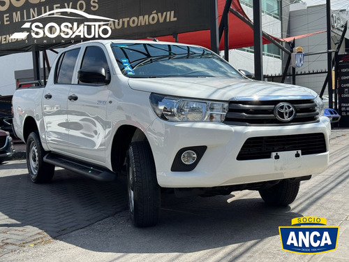 Toyota Hilux 2.7 Cabina Doble Mt