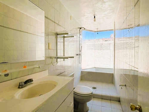 Casa En Venta En San Lorenzo La Cebada 4 Recámaras