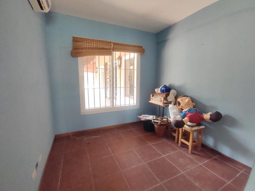 Casa De 4 Dormitorios En Barrio Privado San Joaquín, Exaltación De La Cruz