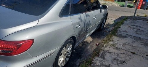 Imagem 3 de 7 de Hyundai Azera 2011 3.0 V6 Aut. 4p