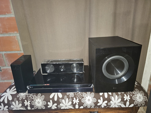 Home Theater Marca LG Potencia 1100 W (Usado)