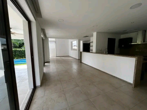 Villa En Condominio Horizontal Doble Acceso Controlado