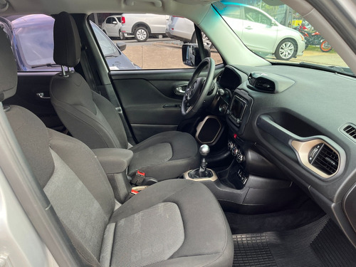 Imagen 7 de 9 de Jeep Renegade