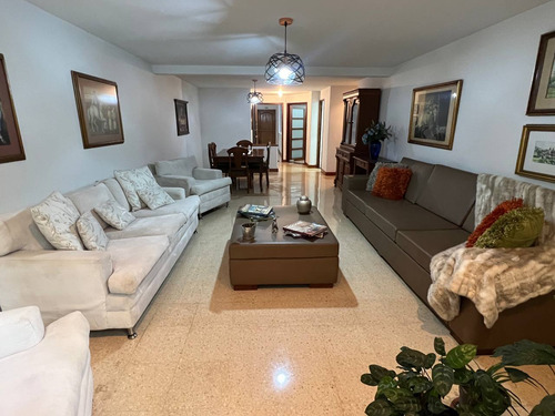 Venta De Apartamento En El Poblado, Castropol