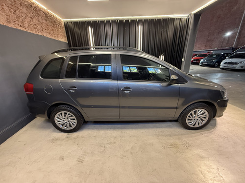 Volkswagen Suran 1.6 Comfortline 101cv