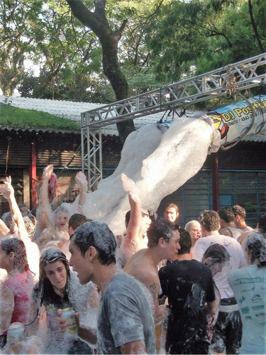 Locamos Maquinas De Espuma Para Festas