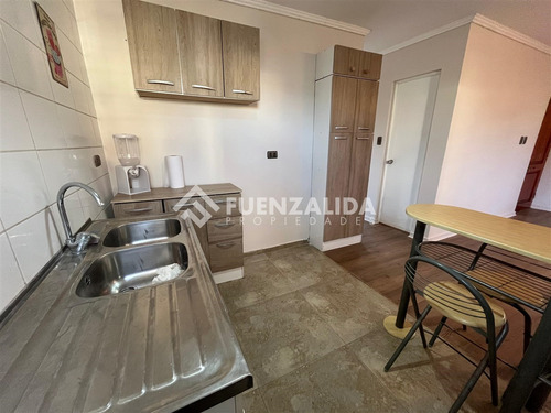 Se Arrienda Primer Piso De Casa, Cerro Barón, Av. Rodelillo.