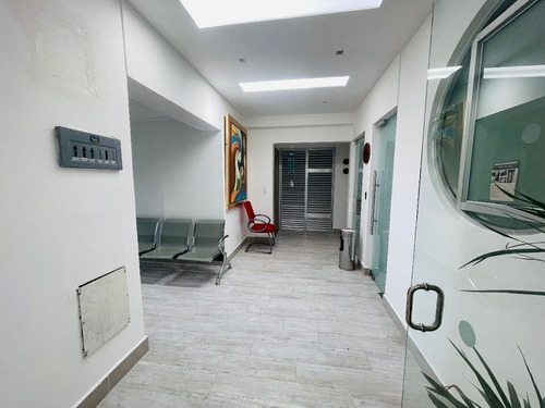 Hipódromo Condesa, Consultorio En Renta