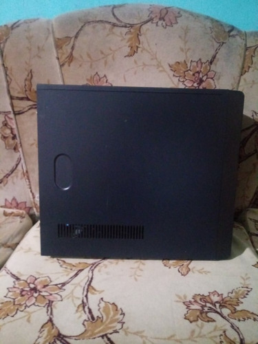 Imagen 3 de 6 de Vendo Cpu Para Revisar O Reparar