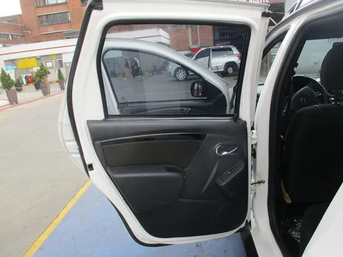 Renault Duster DYNAMIQUE 4X2 2000CC MT AA