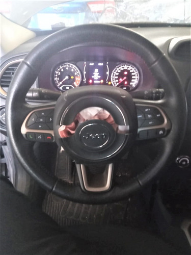 Imagen 10 de 11 de Jeep Renegade 1.8 L Sport 5p 2018