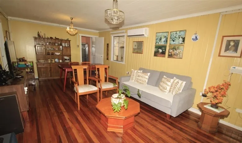 Imagen 4 de 12 de Gran Terreno Y Casa Impecable.