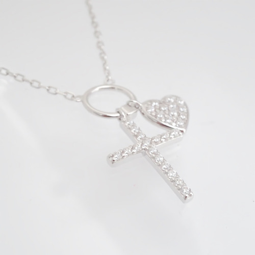 Amor Eterno - Collar Plata / Oro 24k / Cruz Corazón + Color Blanco