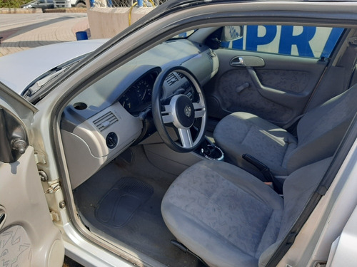 Imagem 8 de 8 de Volkswagen Parati 2000 1.0 16v 5p