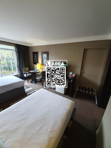 Imagem 3 de 10 de Apartamento Com 1 Dormitório À Venda Com 67.12m² Por R$ 219.000,00 No Bairro Batel - Curitiba / Pr - Ap1702