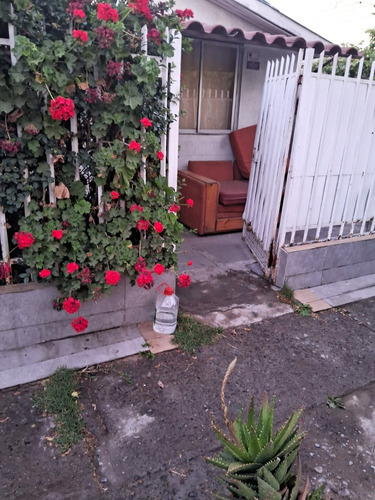 Se Vende Casa Pje Cerrado Buen Sector La Pintana