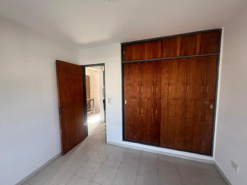 Venta Duplex 2 Dormitorios Cochera Parque Capital Apto Crédito