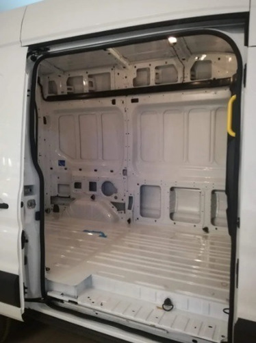 Imagen 11 de 17 de Ford Transit 2.2l Furgon Mediano Techo Elevado 350m 2023 (r)