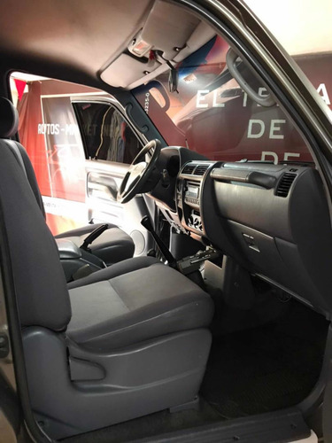 Imagen 9 de 11 de Toyota Meru 2.7 4x4