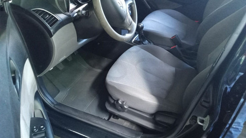 Imagem 7 de 8 de Hyundai Hb20s Comfort Plus 1.0 Preto 2015