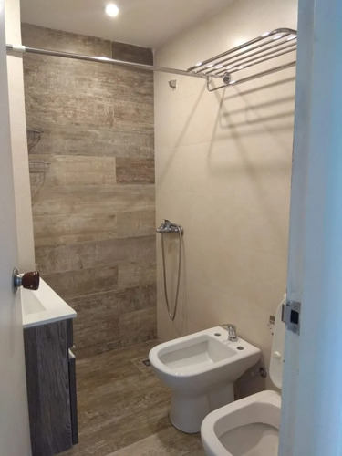 Imagen 10 de 11 de Imperdible Apto 1 Dormitorio, Amplio Patio, Centro!!