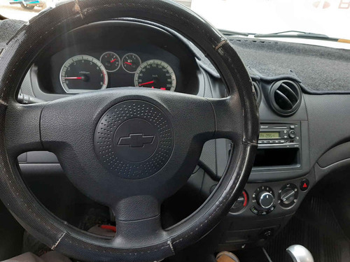 Chevrolet Aveo 2017 4p Ls L4/1.6 Aut Linea Anterior
